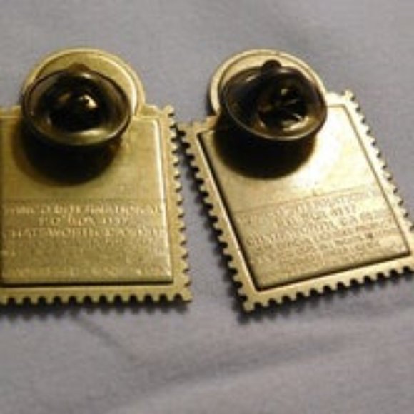 We The People United We Stand Lapel Pin - Picture 2 of 4